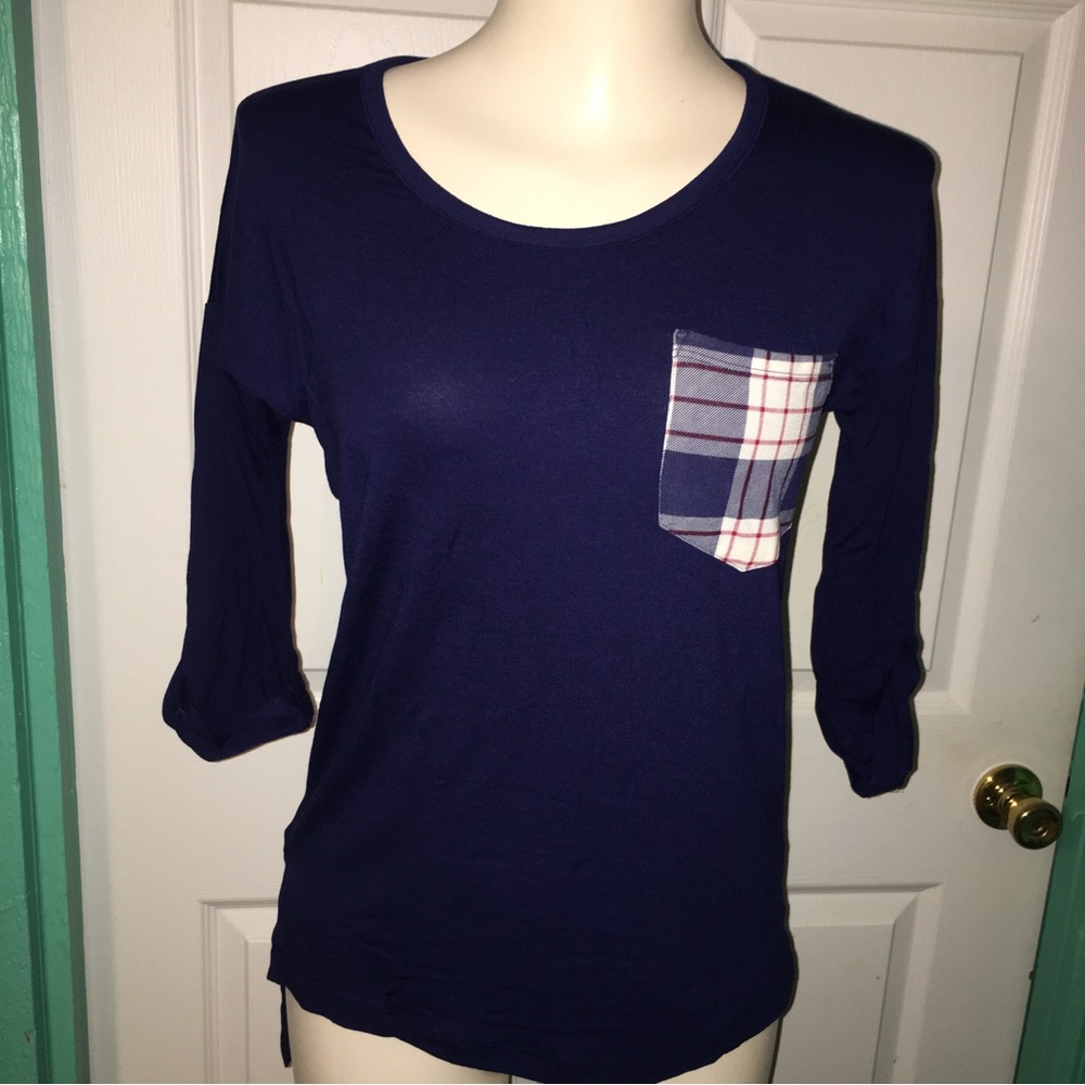 ❌SOLD❌ on ThredUP—Navy High Low Pocket Tee